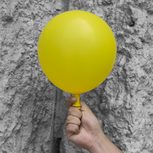 LED Light Up 14 Inch Blinky Balloons - Yellow
