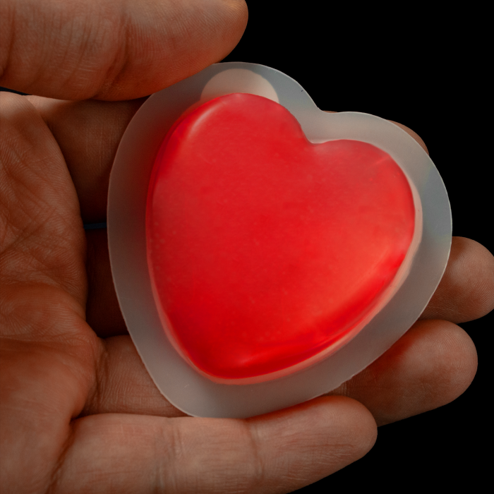 Glow in the Dark Badge Heart - Red