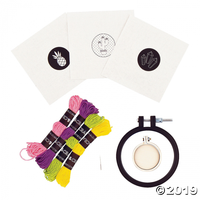 Fashion Angels® Chill Out & Craft Mini Embroidery Kit (Makes 1)