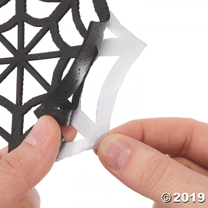 Hanging Spider & Web Tissue Paper Craft Kit (Makes 12)