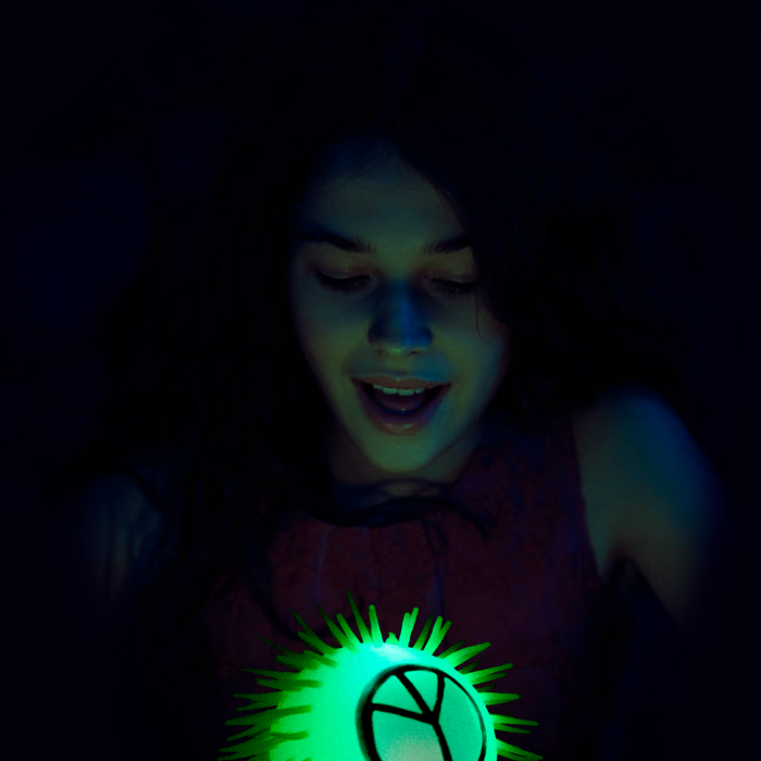 LED Peace Sign Puffer YoYo Ball- Green