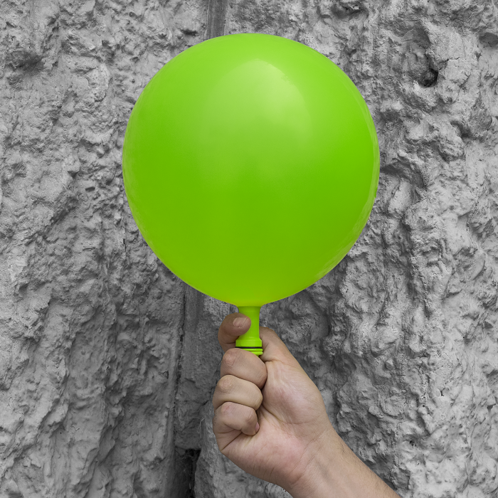 LED Light Up 14 Inch Blinky Balloons - Green